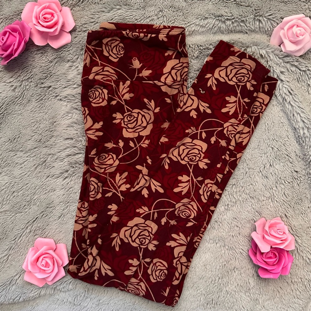 LuLaRoe OneSize Leggings Rare Beauty and the Beast Rose print